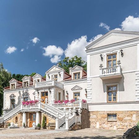 Palac Tarnowskich Hotel & Restauracja & Spa Ostrowiec Świętokrzyski Dış mekan fotoğraf