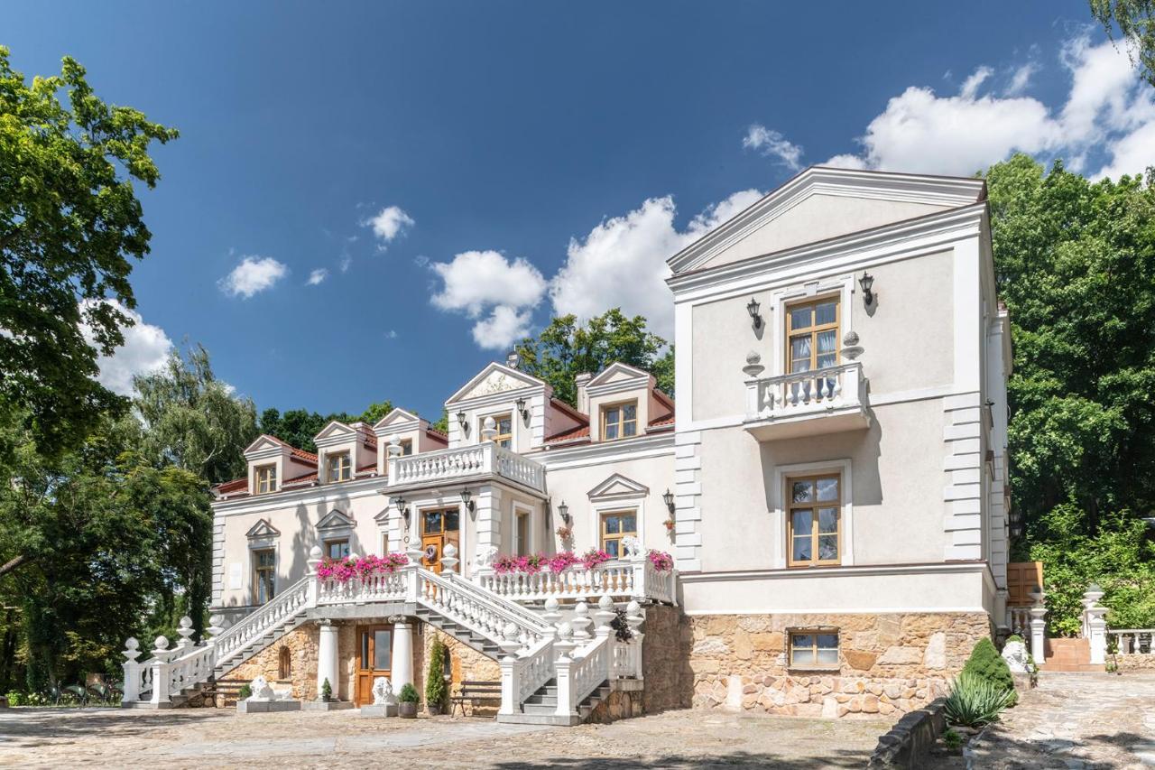 Palac Tarnowskich Hotel & Restauracja & Spa Ostrowiec Świętokrzyski Dış mekan fotoğraf