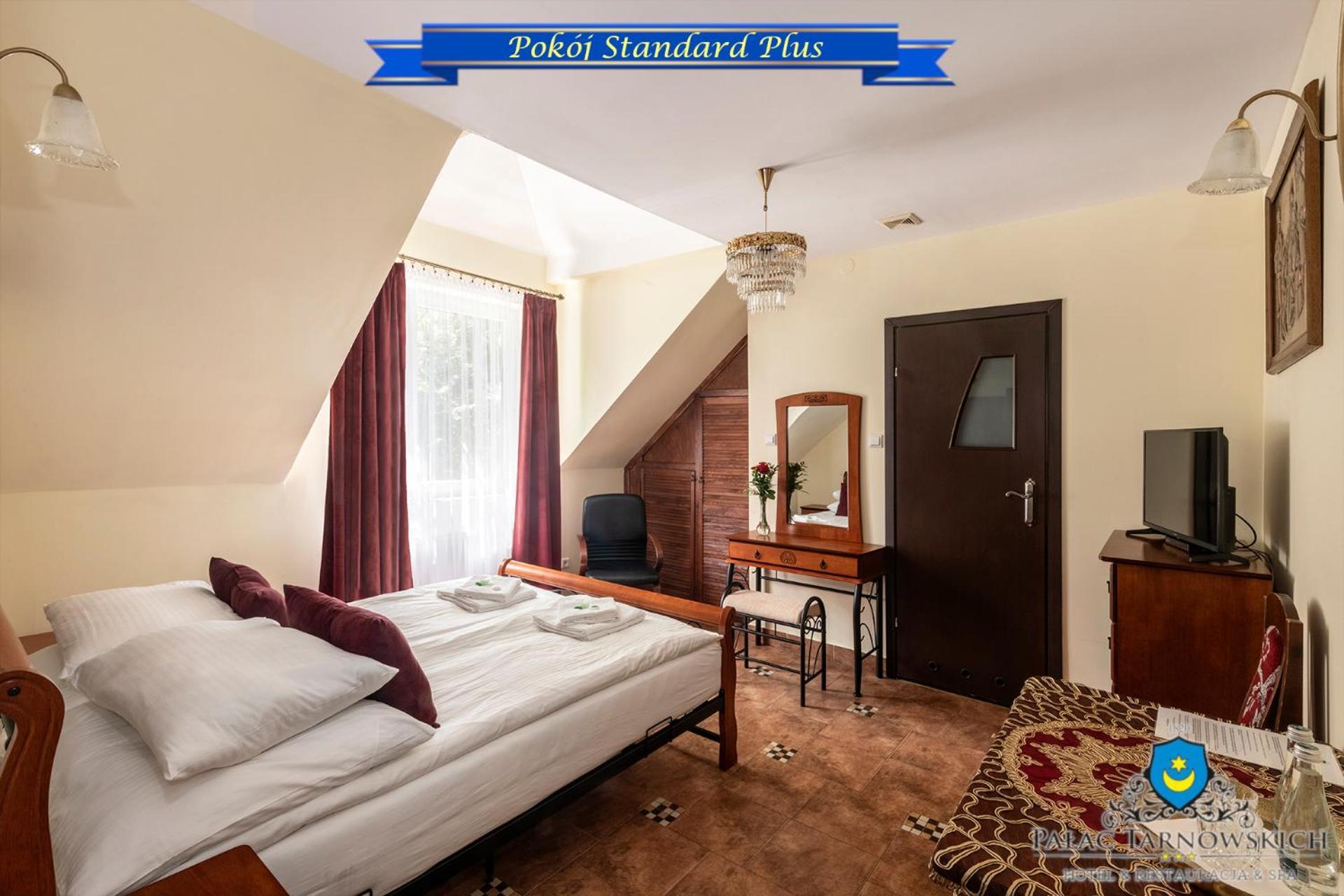 Palac Tarnowskich Hotel & Restauracja & Spa Ostrowiec Świętokrzyski Dış mekan fotoğraf
