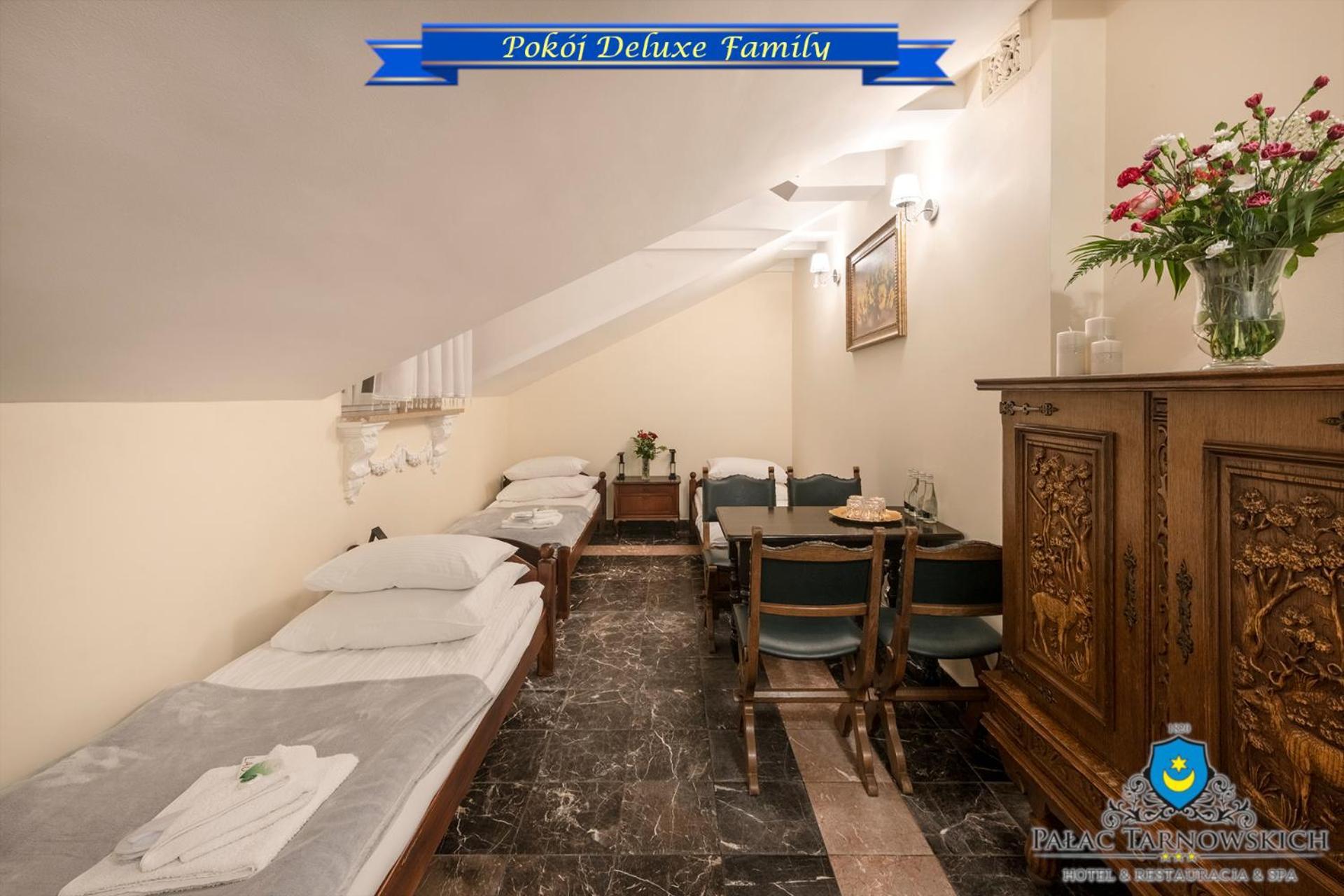 Palac Tarnowskich Hotel & Restauracja & Spa Ostrowiec Świętokrzyski Dış mekan fotoğraf